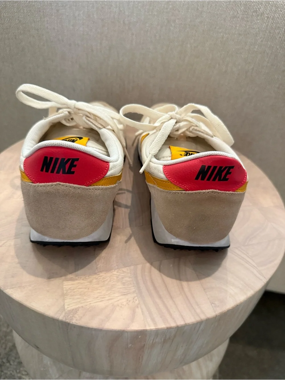 Nike Daybreak Pale Ivory Sneakers Size 7